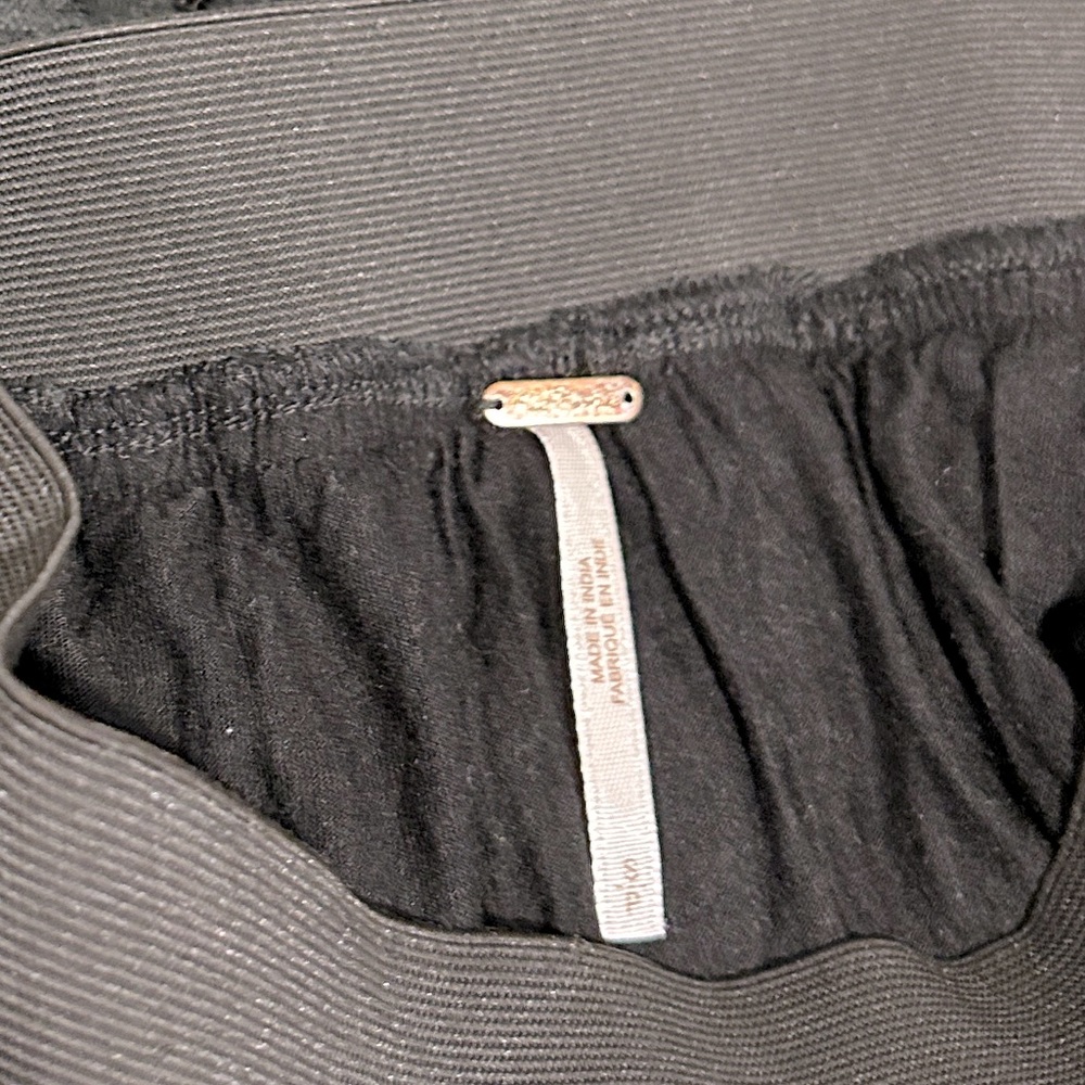 Free People Black Lace Pencil Skirt, sz Small - Picture 5 of 7